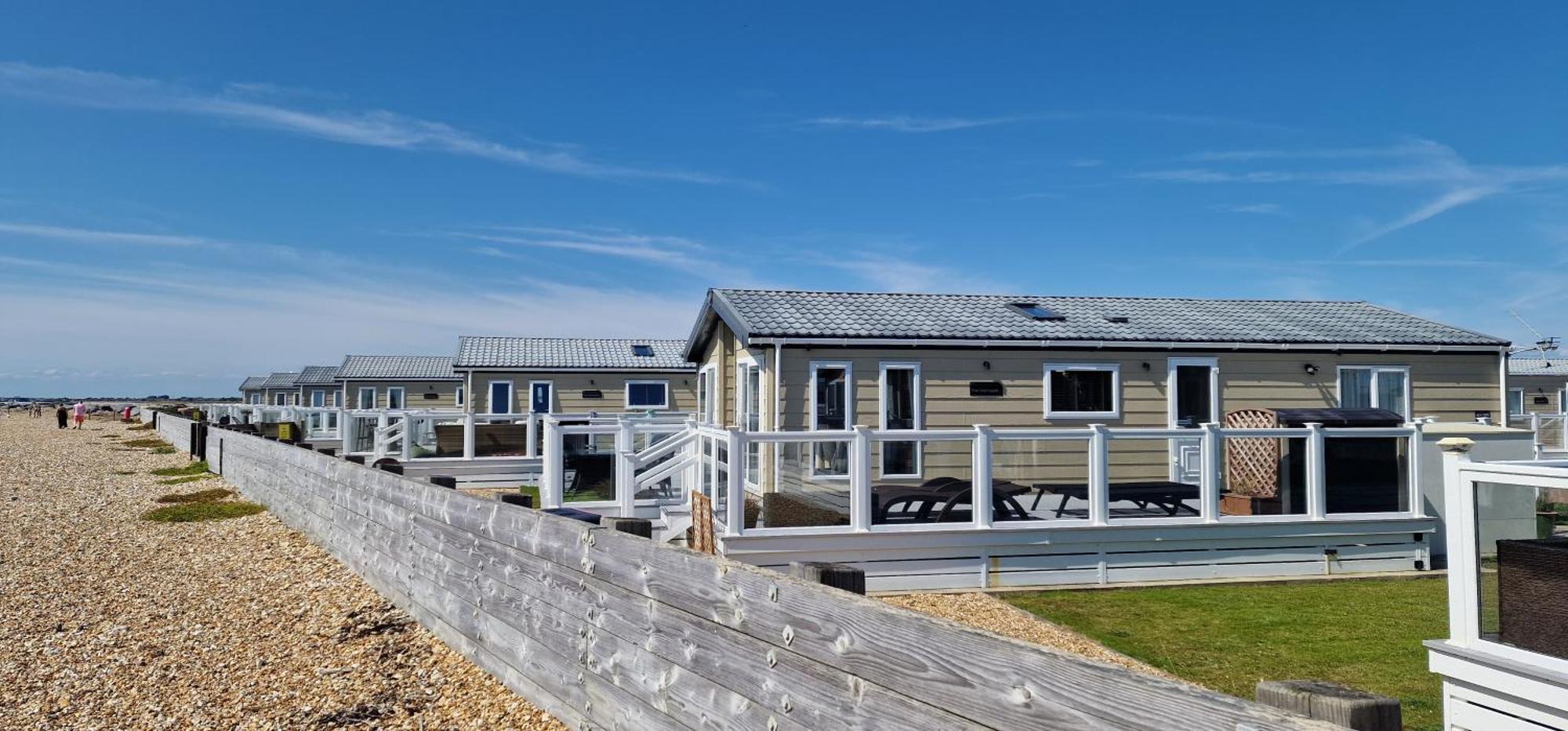 The Burrows Holiday Caravan, Seal Bay Selsey Exteriör bild